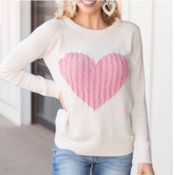 Best Selling Beautiful Heart pull over sweater - Picture 1 of 3
